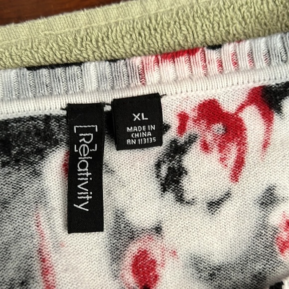 Relativity Floral Button Down 3/4 Sleeve Cardigan Size XL - Picture 9 of 13